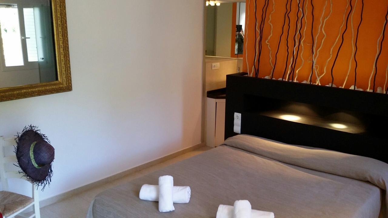 Apartamentos Colomar Санта-Еулалія-дель-Ріо Екстер'єр фото